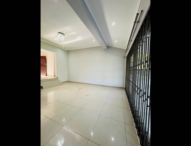 3 BEDROOM HOUSE FOR SALE IN FARNINGHAM RIDGE